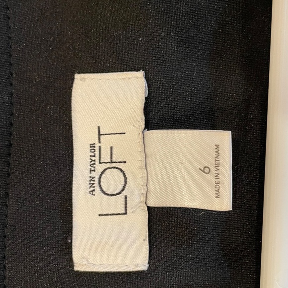 Ann Taylor Loft dress stretchy size 6 - Picture 2 of 5